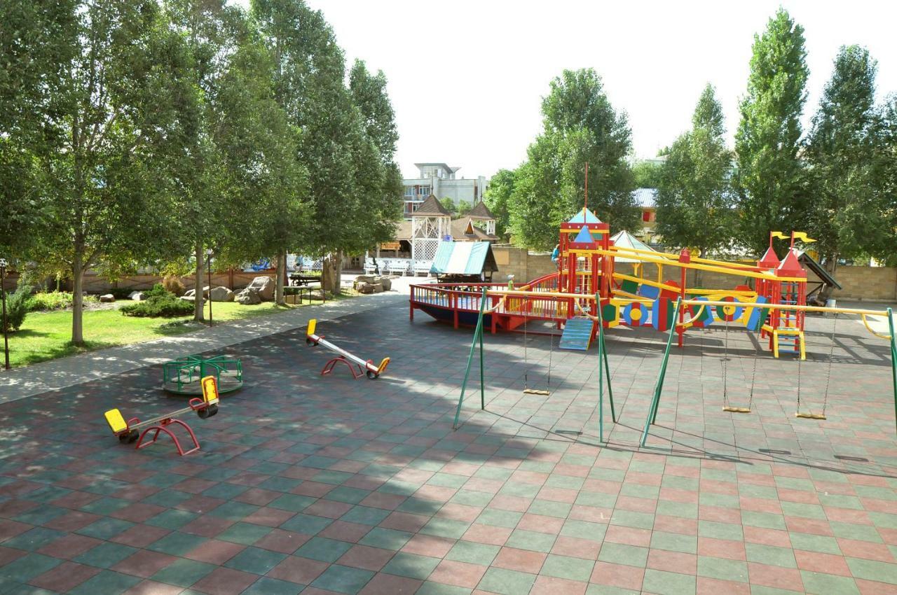 Парадиз Hotel Koblevo Luaran gambar